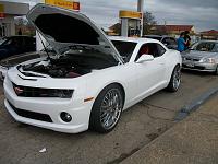Pit stop at Shell during our cruise to Austin for CCM #6 
 
http://www.camaro5.com/forums/camarogarage.php?do=view&id=3604