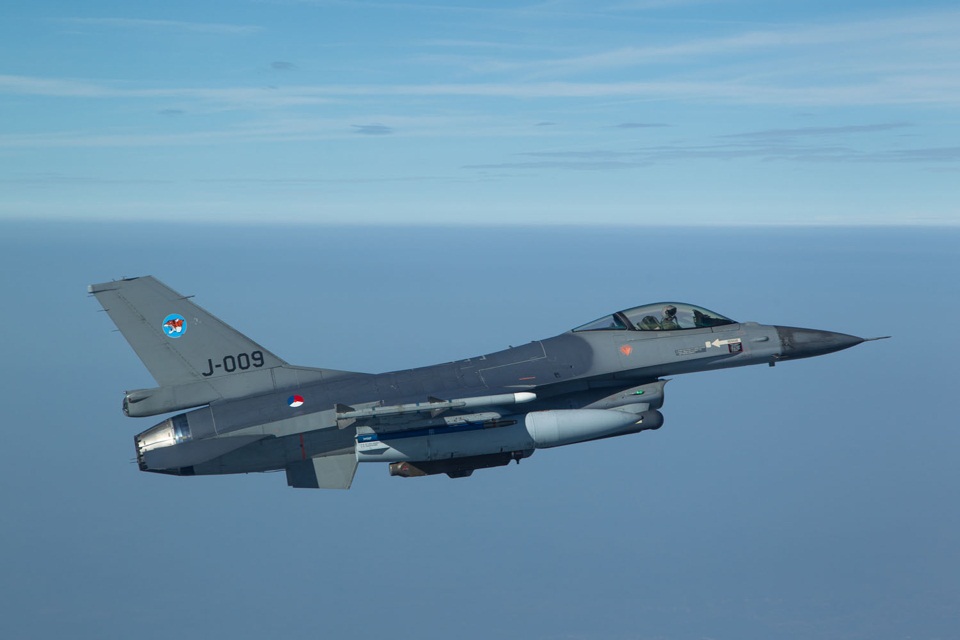 Name:  F-16AM (Nederland)_027.jpg
Views: 2598
Size:  80.9 KB