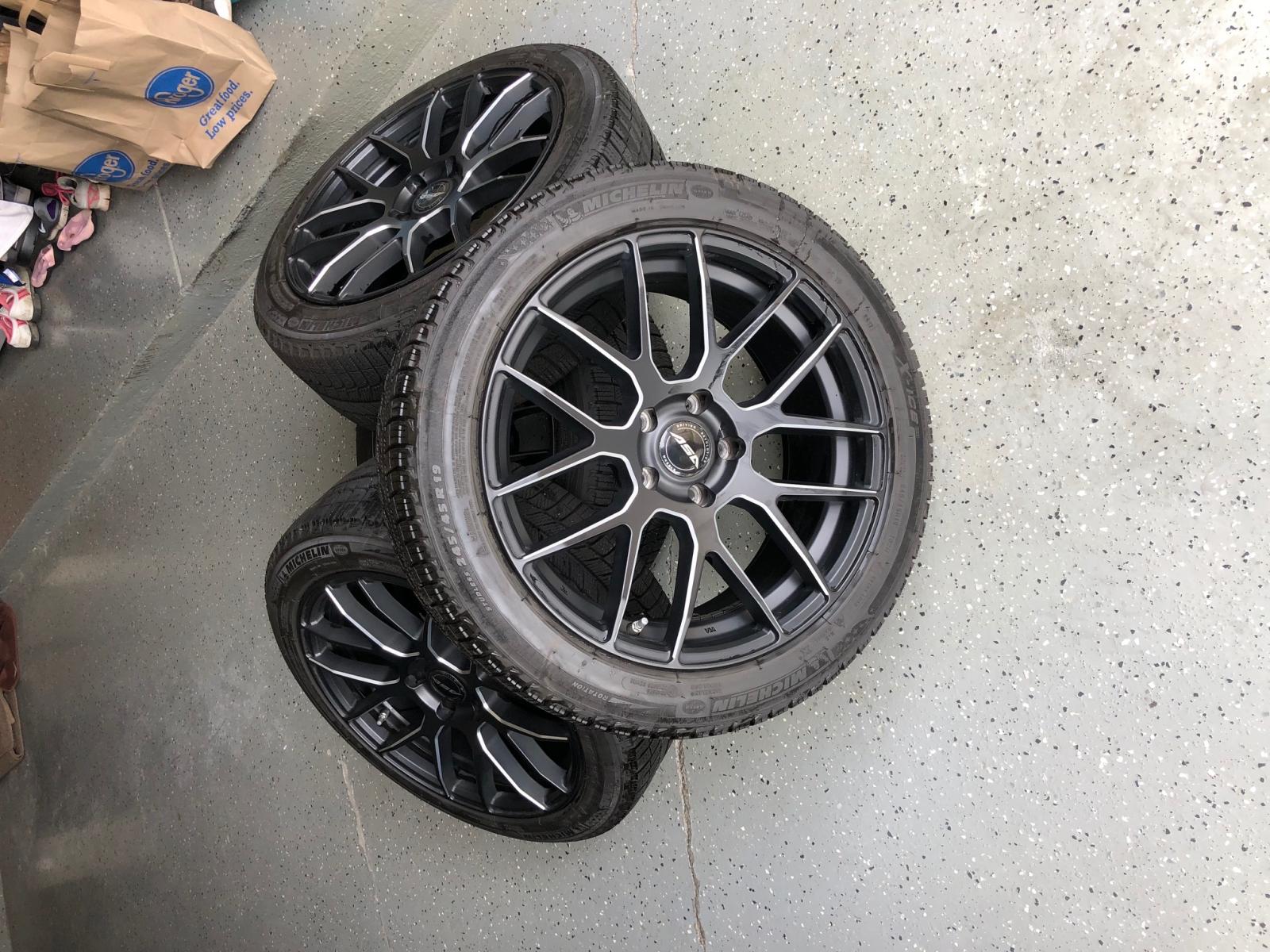 Name:  wintertire1.jpg
Views: 1489
Size:  316.4 KB