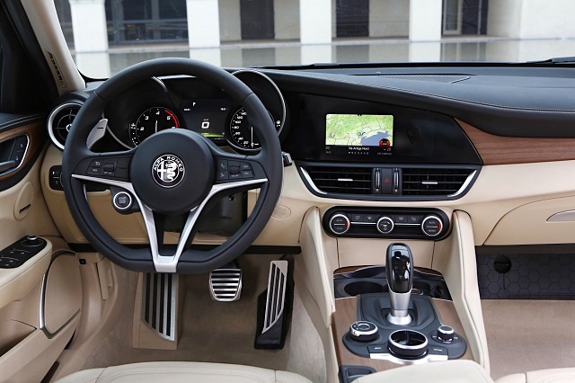 Name:  2017 Alfa Romeo Guilia interior.jpg
Views: 1363
Size:  93.5 KB