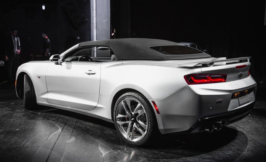 Name:  2016-Chevrolet-Camaro-SS-convertible-114-876x535.jpg
Views: 3862
Size:  85.6 KB