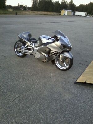 '02 Suzuki Hayabusa, known as the "STUNGUN" turbo charged...