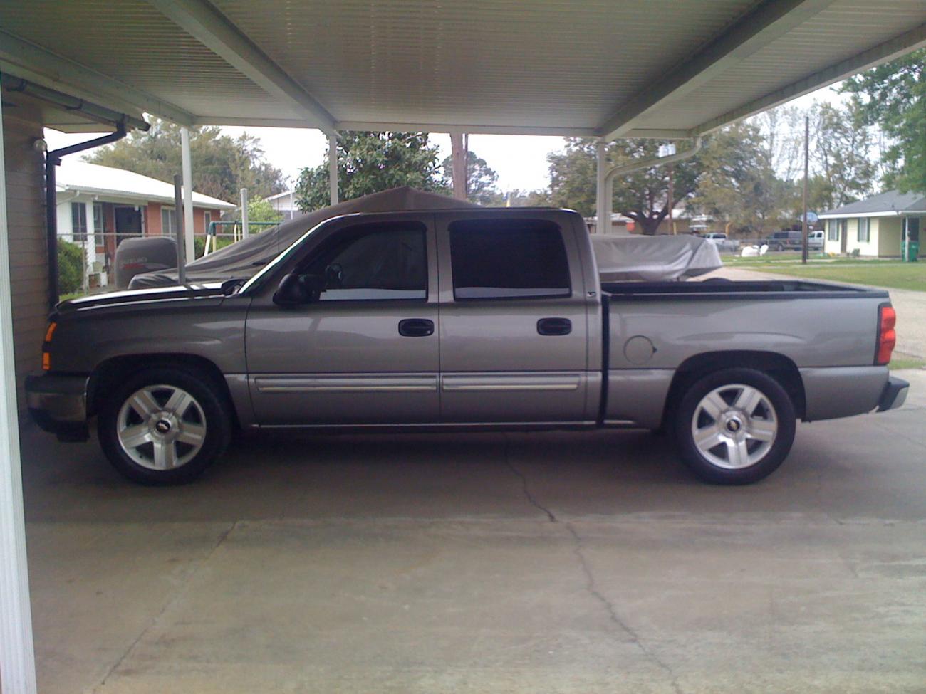 20" wheels, 2" level in rear, K&N CAI